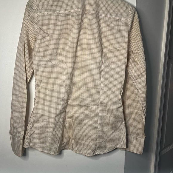 H&M Beige Checkered Button up - Picture 9 of 9